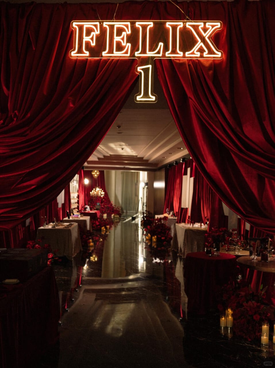 Gala Dinner Vertical 2